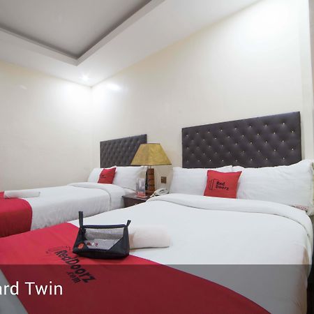 Reddoorz Plus @ Balibago Angeles City Esterno foto