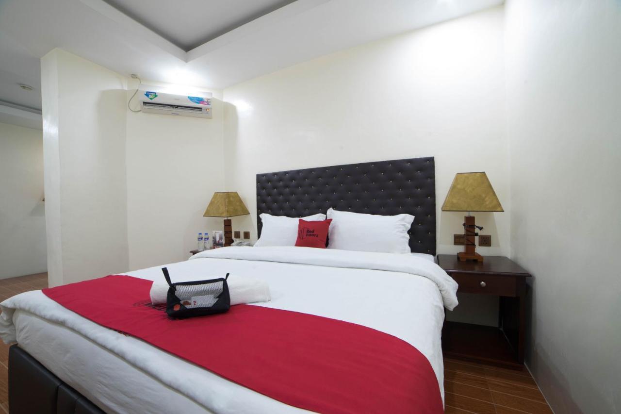 Reddoorz Plus @ Balibago Angeles City Esterno foto